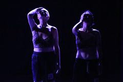 Scène du spectacle Trafiquée — violences faites aux femmes, création 2023 — photo 3