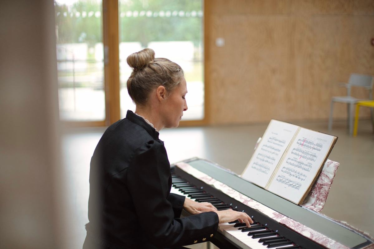 Suzon interprète Debussy